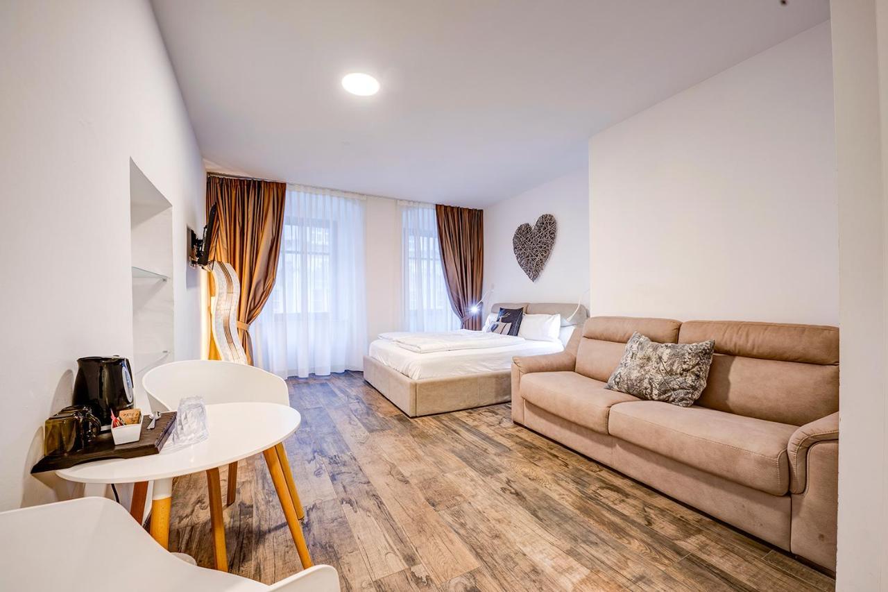 Arcadia Rooms Μεράνο Εξωτερικό φωτογραφία